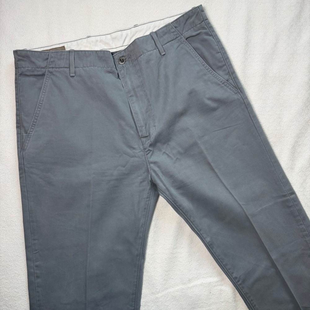 Levis Mens Chino Specifications Gray Flat Front Pants 55609-55328 39x34